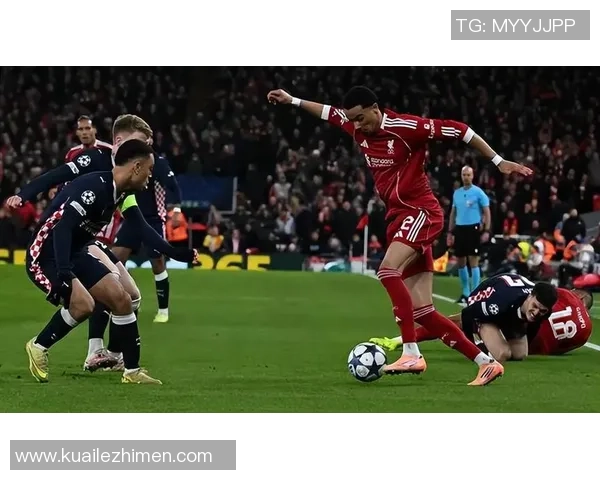 欧冠小组赛F组激战曼城迎战里昂争夺小组出线权